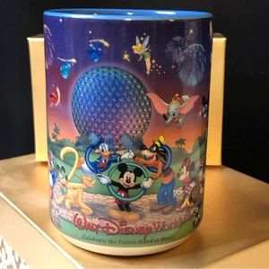 Vintage 2000 Walt Disney World Y2K “Celebrate The Future Hand In Hand”